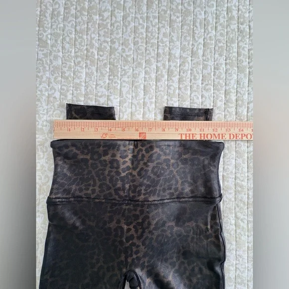 SPANX Luxe Faux Leather Leggings | Leopard Shine | Limited Edition | Size M - Picture 7 of 15